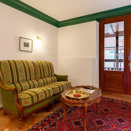 Chabi Au Coeur D'eguisheim Apartment